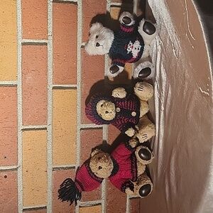 HugFun Teddy Bears lot of Three Christmas Bears, Plush